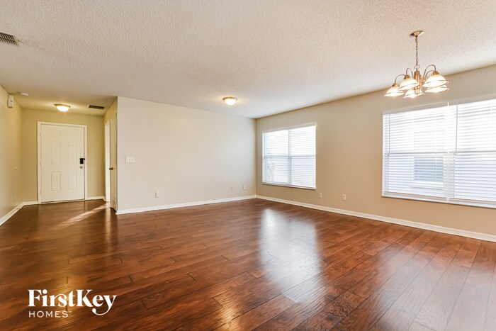 Building Photo - 144 Walnut Crest Run
