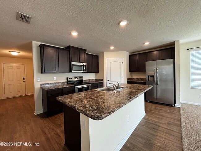 Building Photo - 9086 Tahoe Ln
