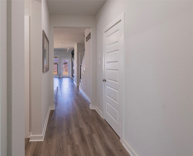 Building Photo - 21802 Blue Daisy Ct