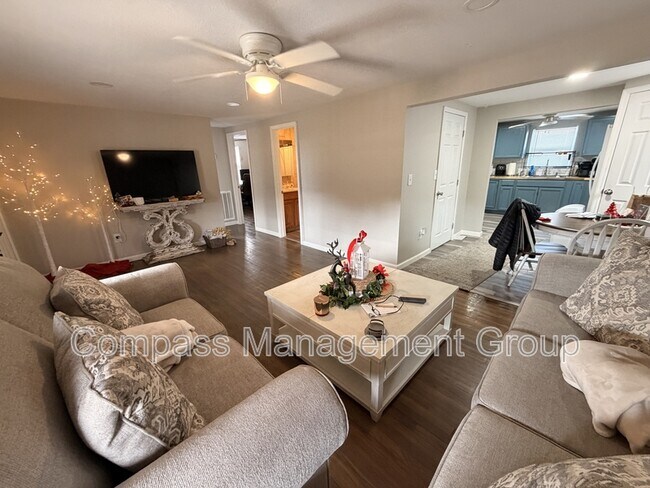 Building Photo - 4917 Andersonville Hwy