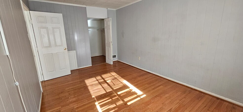 Building Photo - 8417 Credos Ct