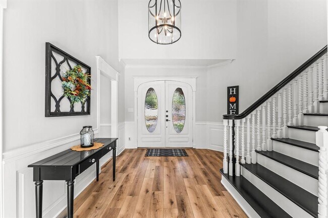 Building Photo - 8911 Tranquil Park Dr