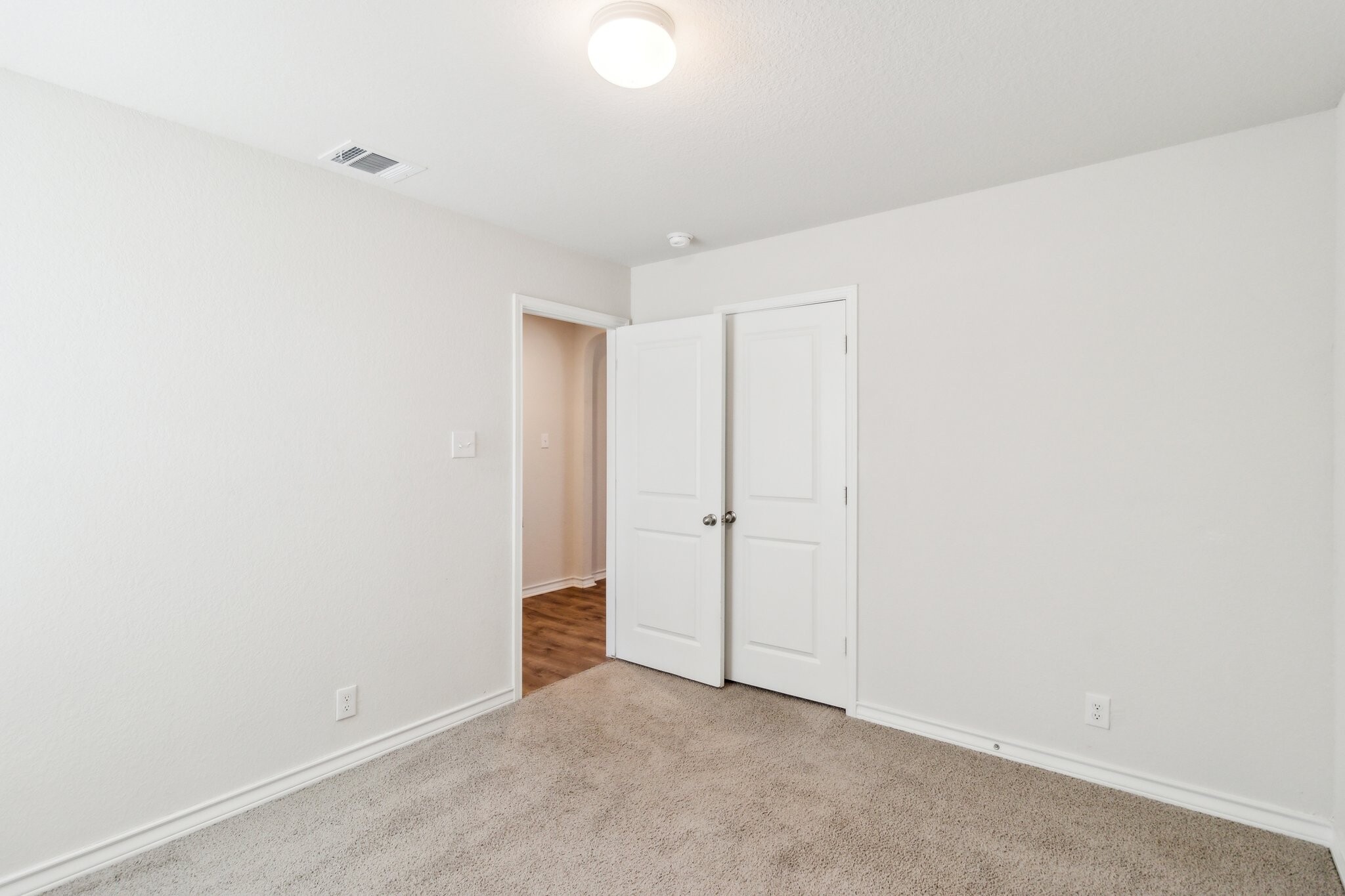 Building Photo - 13003 Minuet Sway