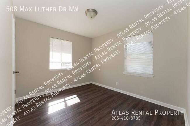 Building Photo - 508 Max Luther Dr NW