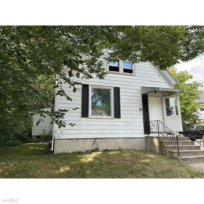 Primary Photo - 2 br, 1 bath House - 1717 North Gale Avenue