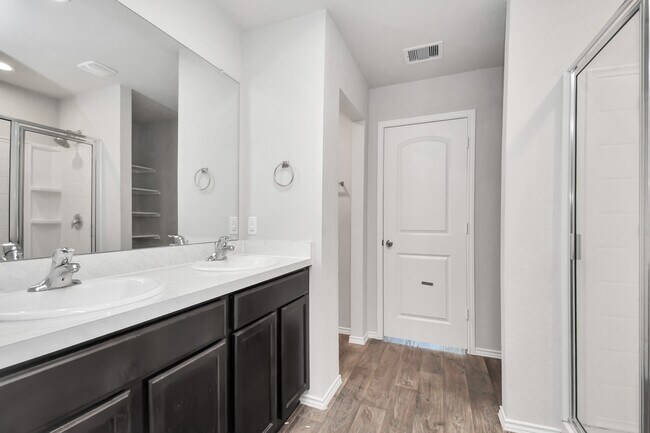 Building Photo - 9946 Ranger Falls Ln