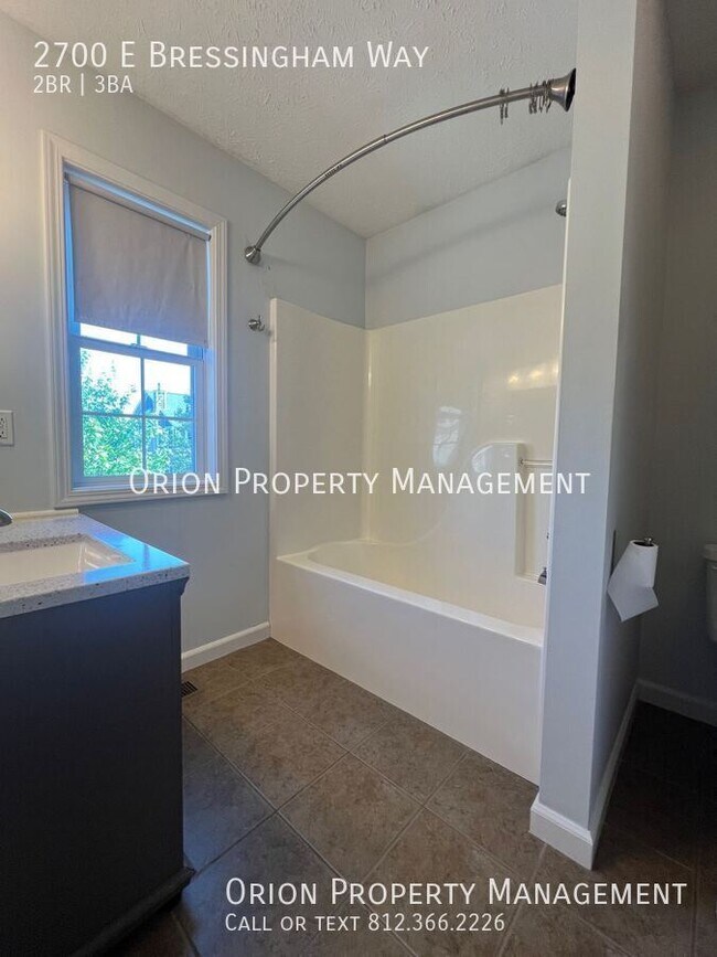 Building Photo - 2700 E Bressingham Wy