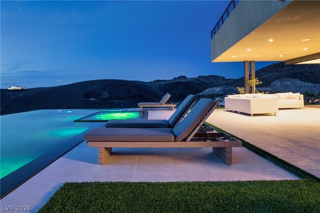 Building Photo - 804 Dragons Eye Dr