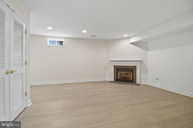 Building Photo - 15372 Bronco Way