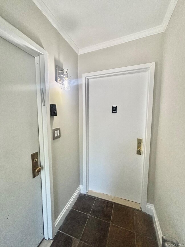 Building Photo - 66 Kenmore Rd