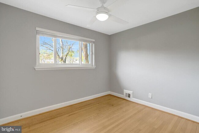 Building Photo - 3713 Lockwood Ln