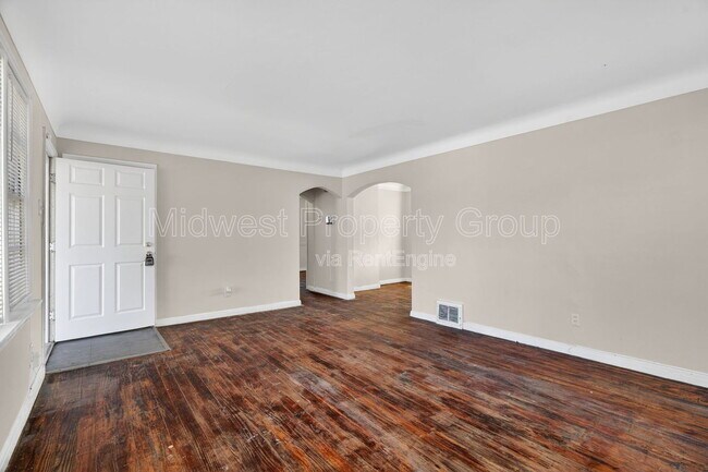 Building Photo - 9923 Jeffrey Dr