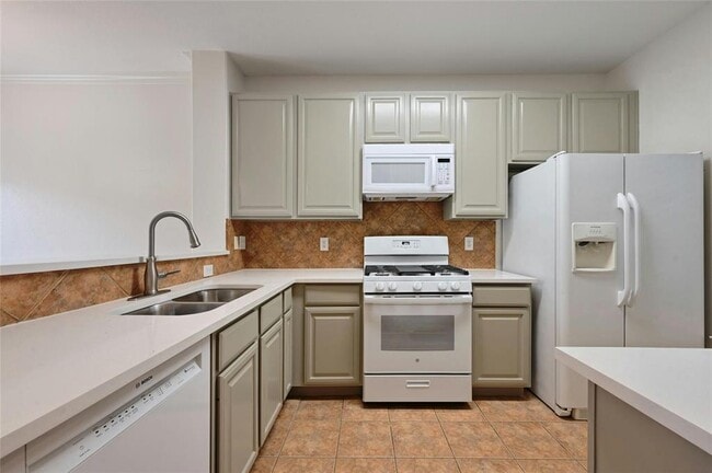 Building Photo - 4620 W William Cannon Dr
