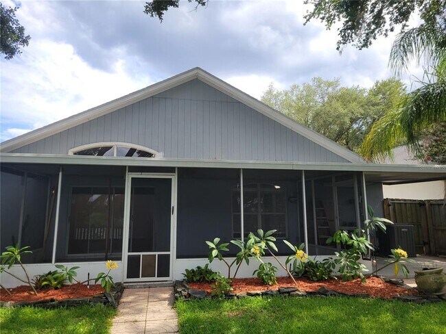 Building Photo - 2011 Cattleman Dr