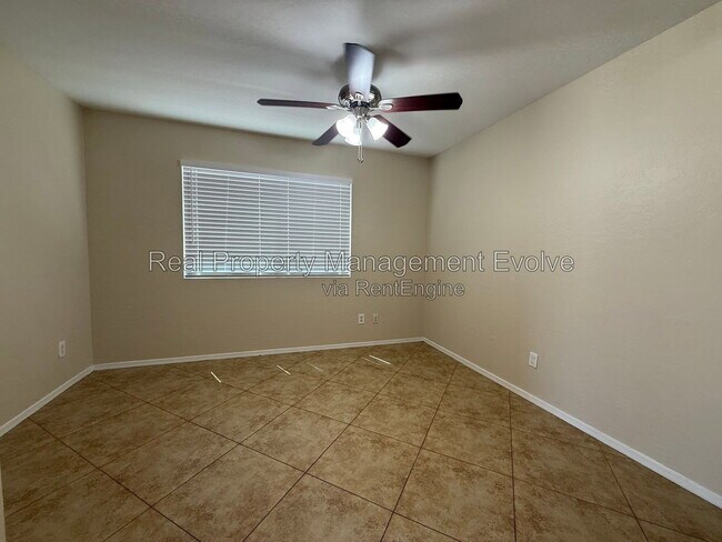 Building Photo - 1813 S 63rd Dr
