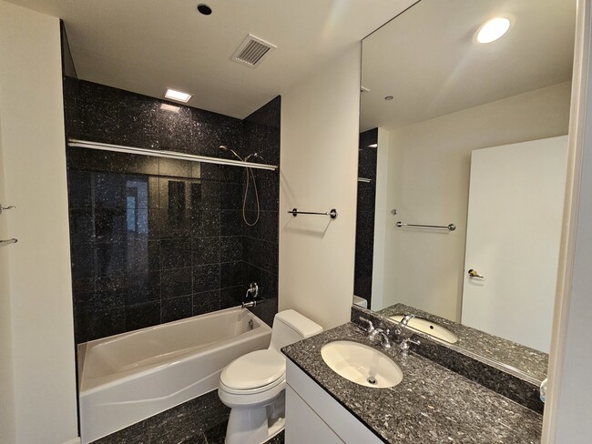 Building Photo - 415 E North Water St