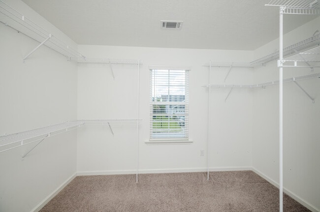 Building Photo - 5270 Copse Dr