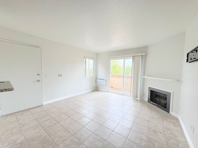 Building Photo - 207 Woodland Pkwy