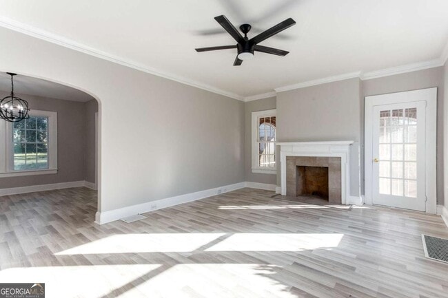 Building Photo - 1665 Beecher St SW