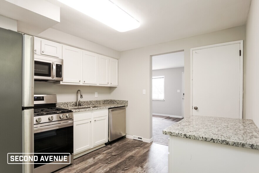 Building Photo - 145 Keefer Dr