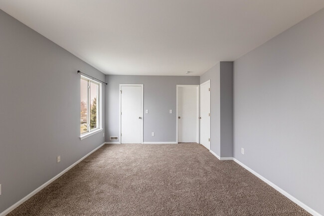 Building Photo - 438 Rachel Cir