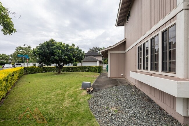 Building Photo - 91-1030 Ahuua St