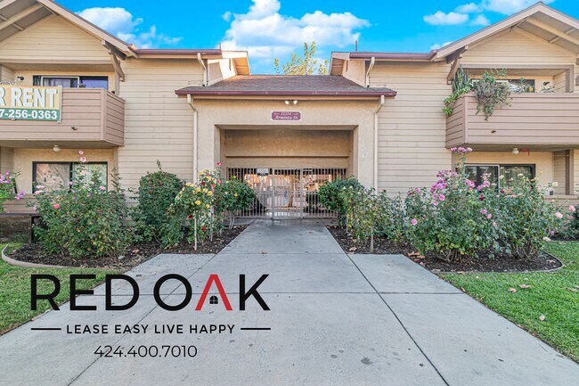 Building Photo - 11134 Arminta St