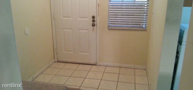 Building Photo - 5204 Sunridge Palms Dr