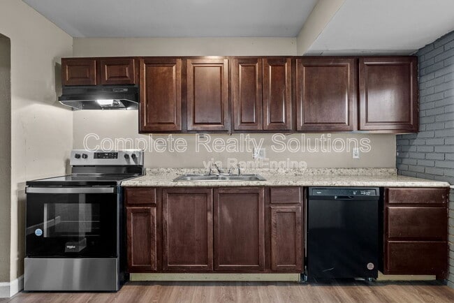 Building Photo - 10720 Spring Garden Dr