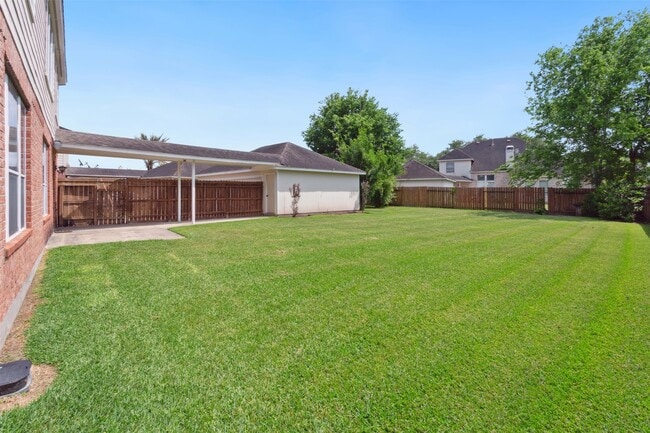 Building Photo - 5002 Hearth Hollow Ln