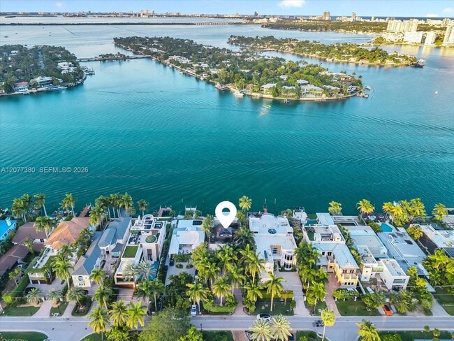 Building Photo - 279 N Hibiscus Dr
