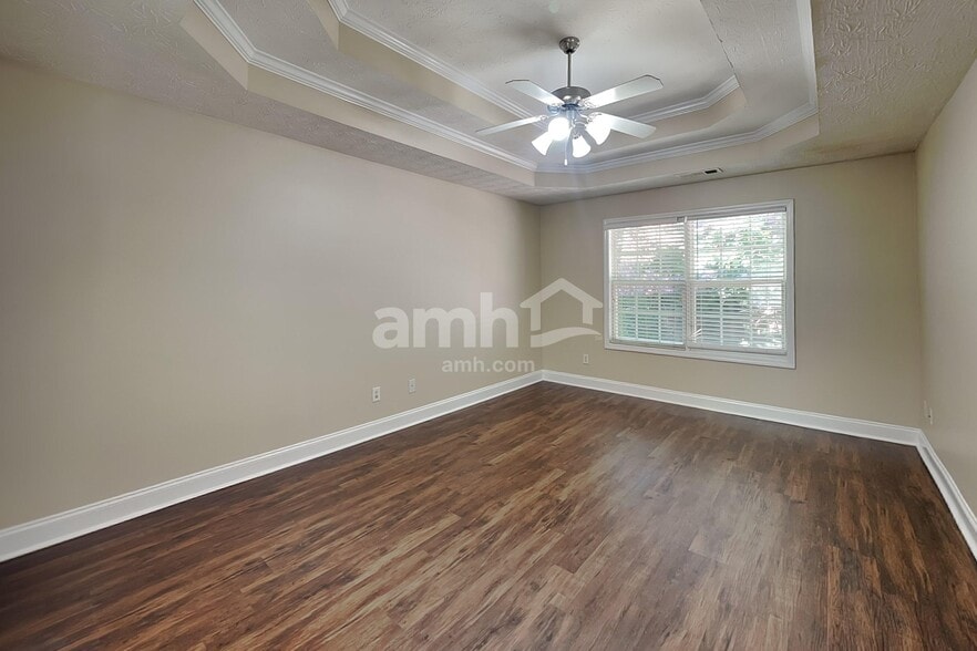 Building Photo - 4422 Keenly Valley Dr NE
