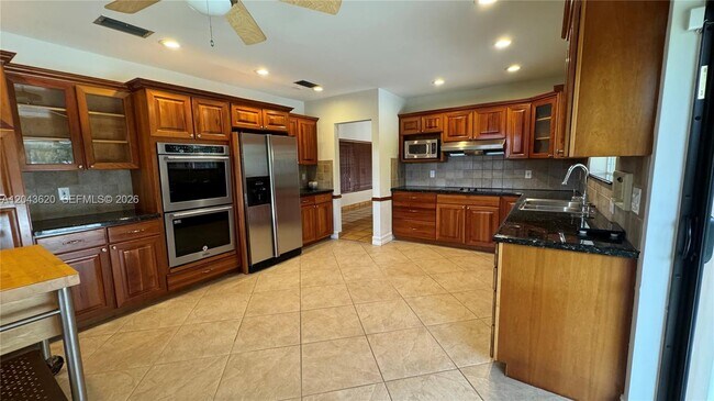 Building Photo - 10280 SW 141st St