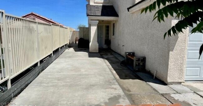 Building Photo - 4216 Sky Sands St