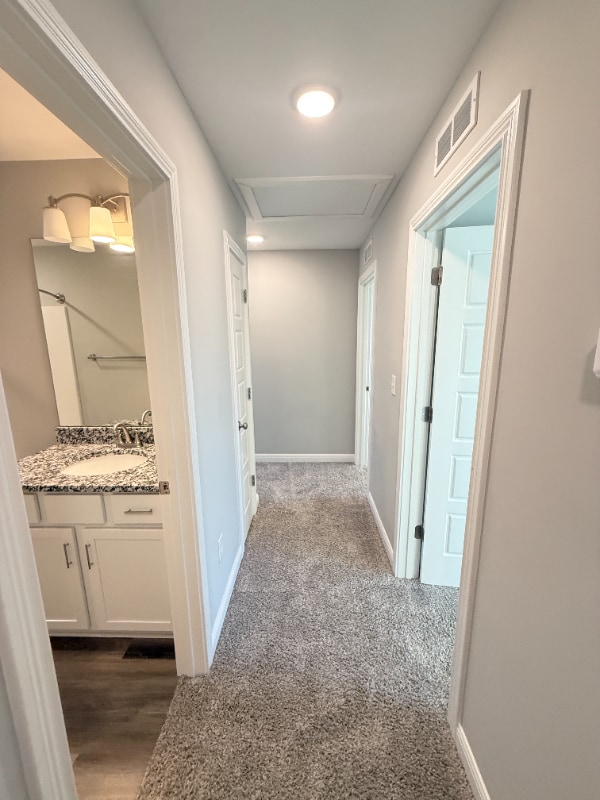 Building Photo - 3920 Dunbar Ave