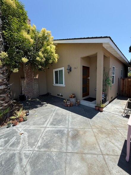 Primary Photo - 136 Corkwood Ct