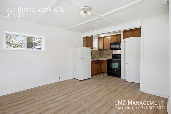 Building Photo - 707 Buena Vista Ave