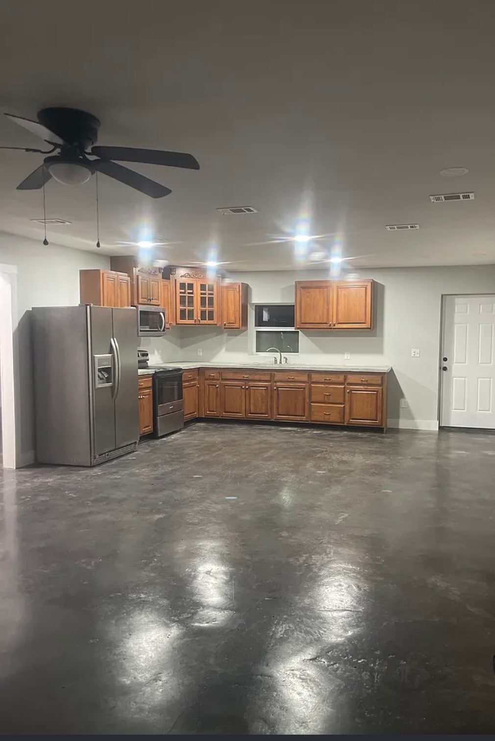 Building Photo - 176 Fawn Dr