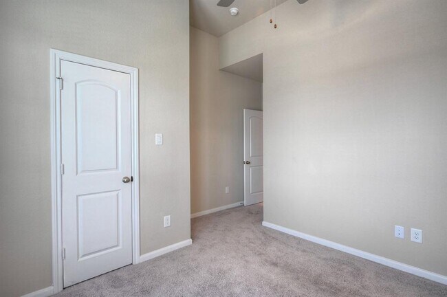 Building Photo - 8739 Tubelo Mill Dr