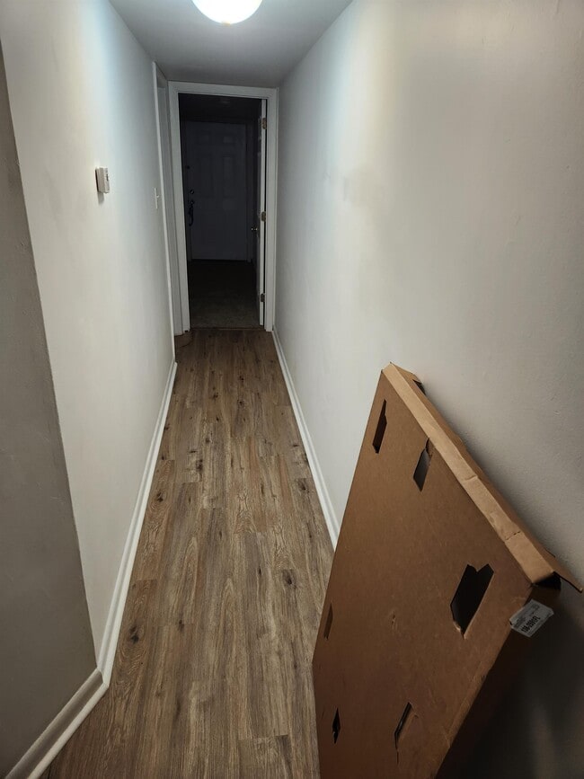 Building Photo - 412 N Spruce St