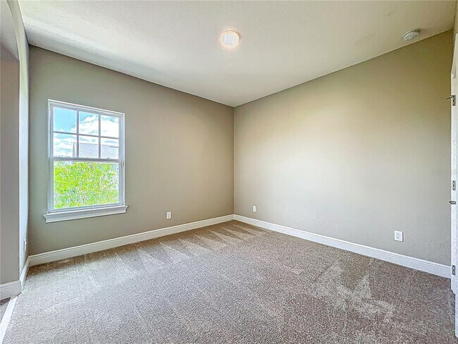 Building Photo - 9421 Dugard Ct