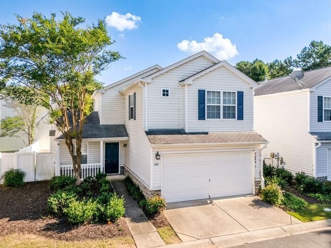 Building Photo - 641 W Oaks Dr