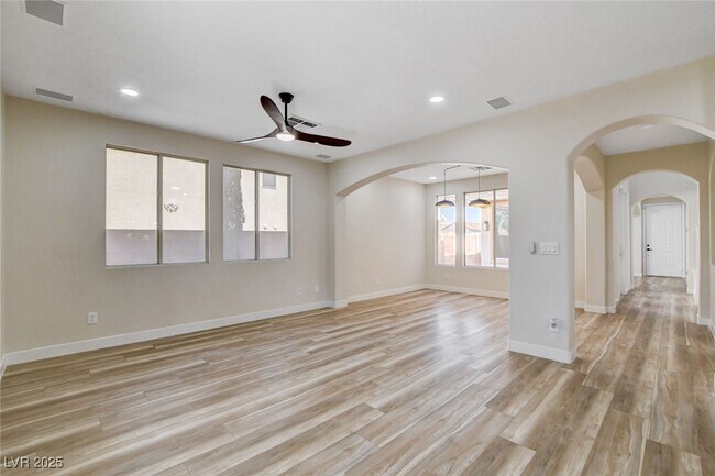 Building Photo - 177 Rocky Star St