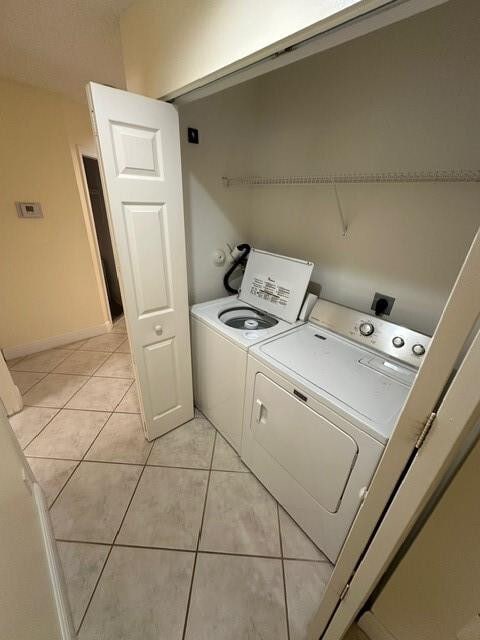 Building Photo - 1572 Banyan Way