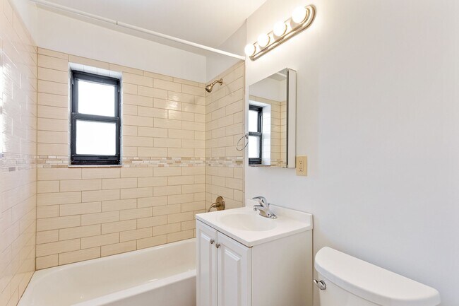 Building Photo - Empire View Apartments