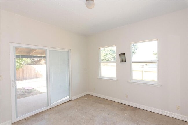 Building Photo - 2321 Friarcreek Loop