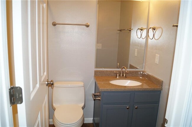 Building Photo - 2839 Meridian Pl