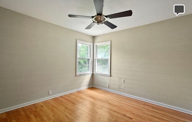 Building Photo - 3605 S Norwood Ave