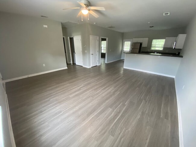 Building Photo - 206 Bonilane Cv. #117