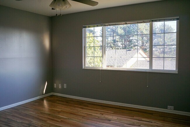 Interior Photo - River Heights